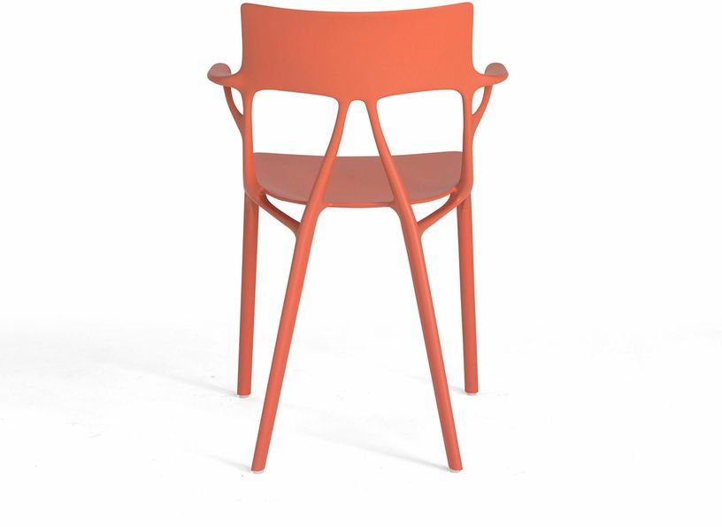 Chaise avec accoudoirs orange A.I - Kartell - The Cool Republic