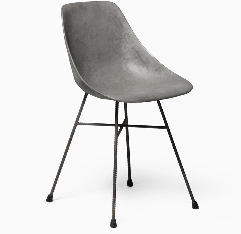 Chaise avec pieds en métal Hauteville - Lyon Béton - The Cool Republic