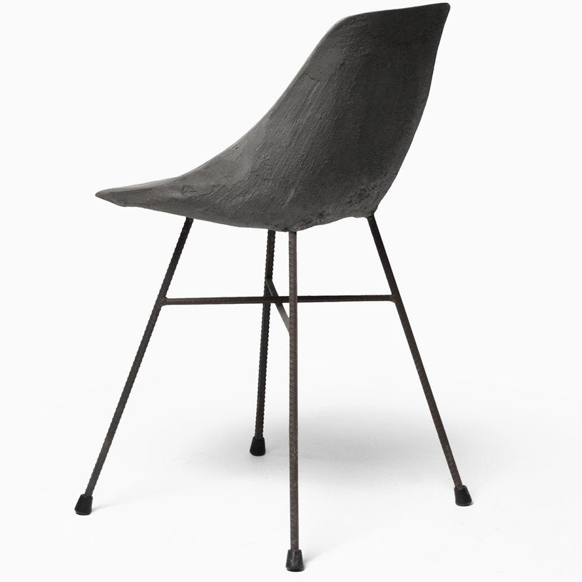 Chaise avec pieds en métal Hauteville - Lyon Béton - The Cool Republic