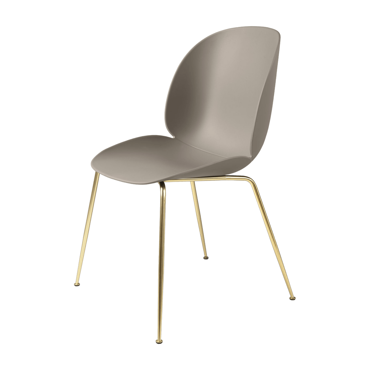 Chaise beige piétement laiton Beetle - Gubi - The Cool Republic