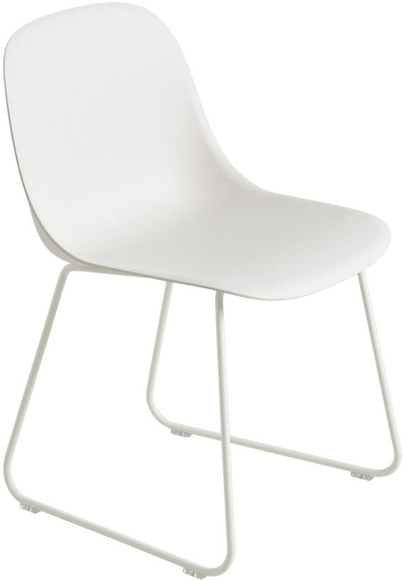 Chaise blanche piétement traîneau Fiber - Muuto - The Cool Republic