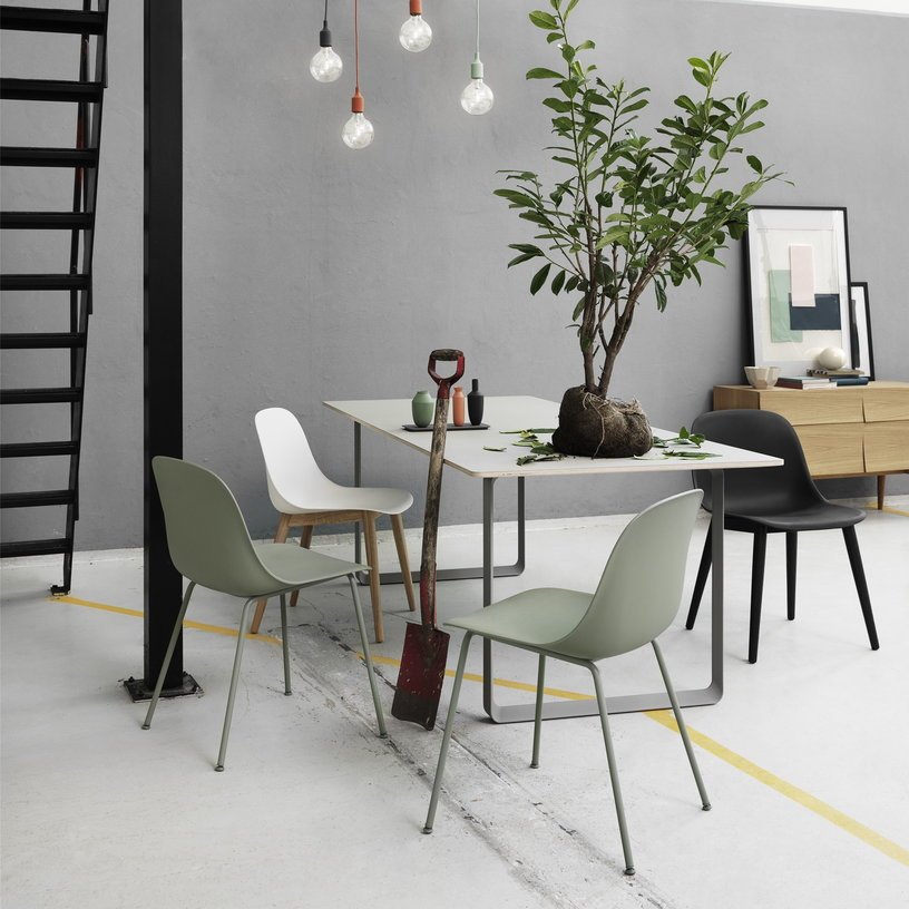 Chaise blanche piétement tubes Fiber - Muuto - The Cool Republic