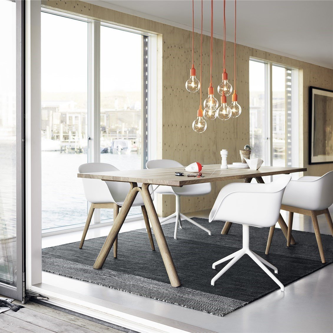 Chaise blanche piétement tubes Fiber - Muuto - The Cool Republic