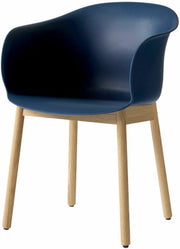 Chaise bleu piétement en bois de chêne JH30 - &tradition - The Cool Republic