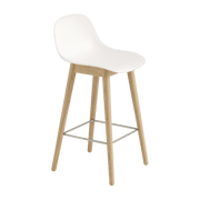 Chaise de bar 65 cm blanche piétement en chêne Fiber - Muuto - The Cool Republic