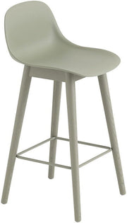 Chaise de bar 65 cm vert gris piétement en chêne Fiber - Muuto - The Cool Republic