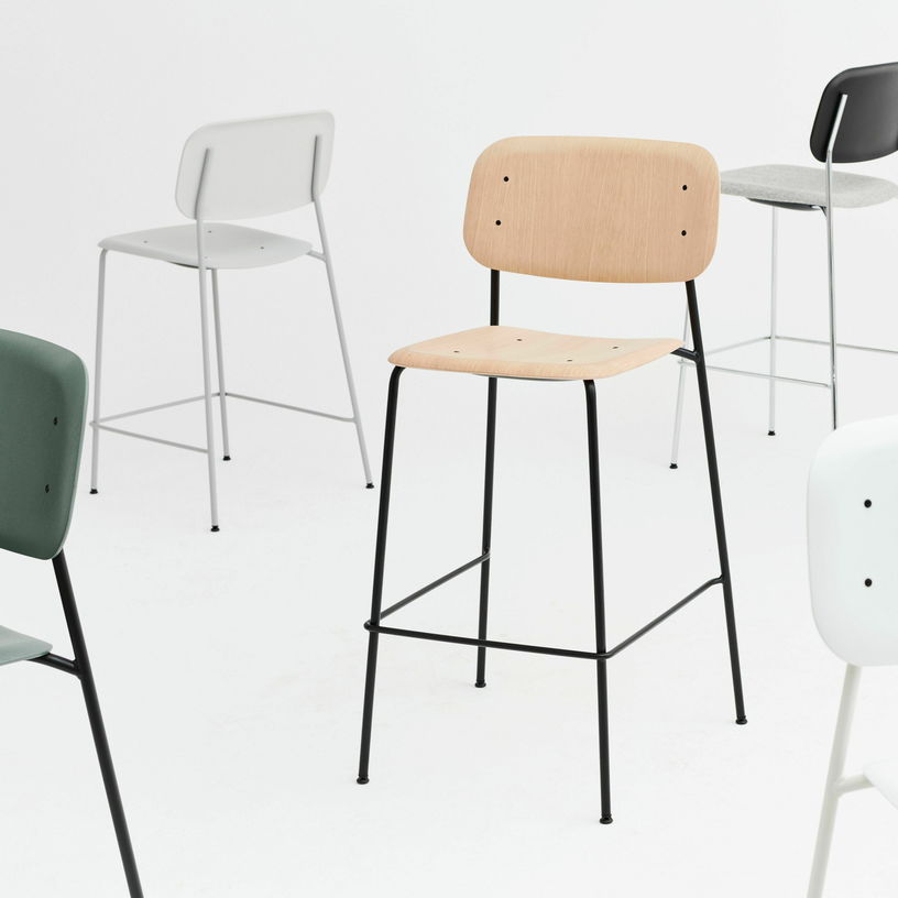 Chaise de bar en chêne vert et acier Soft Edge 90 - HAY - The Cool Republic