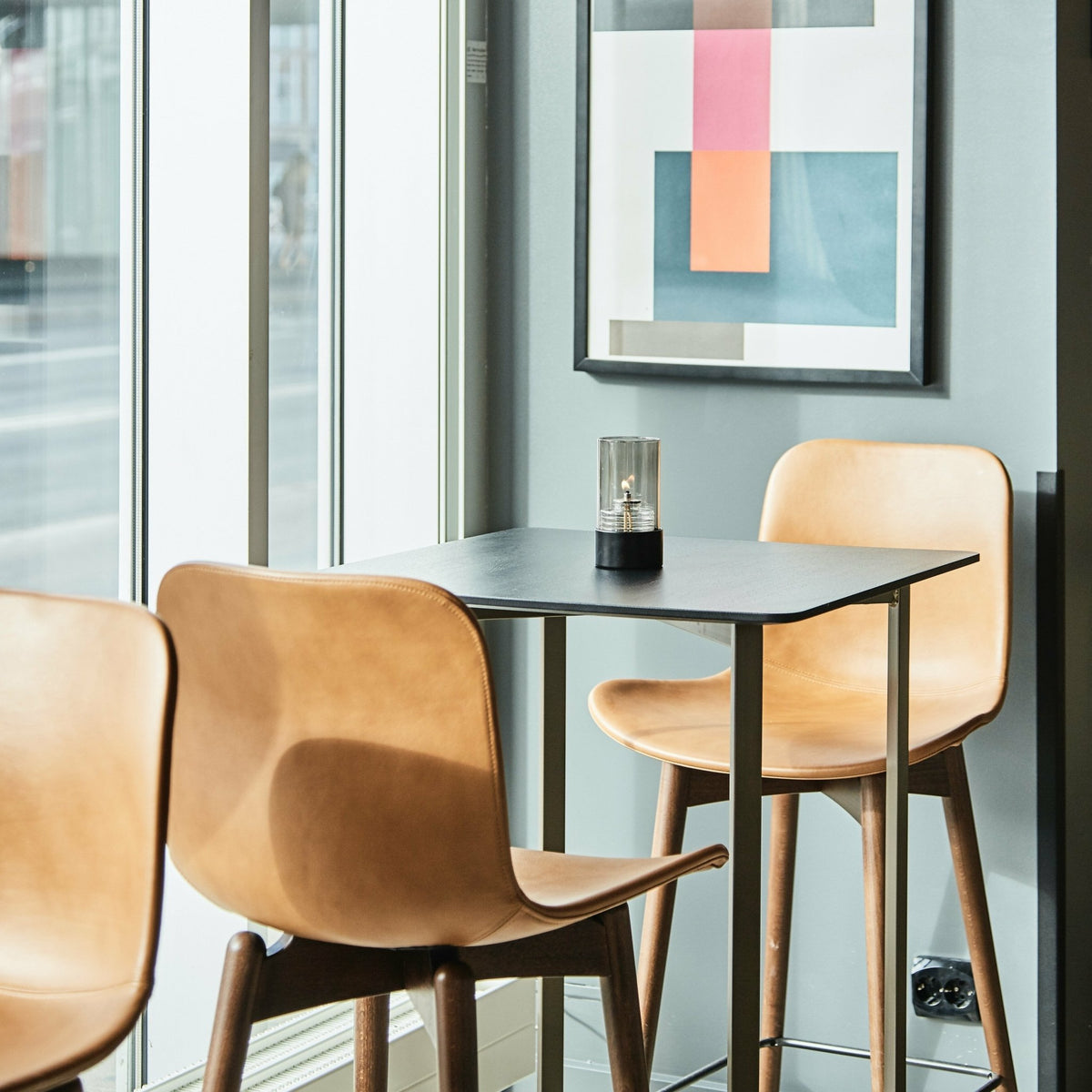 Bar chair in natural beech and camel leather upholstery 65 cm Langue - NORR11 - The Cool Republic