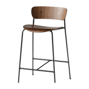 Chaise de bar en noyer AV7 Pavilion - &tradition - The Cool Republic