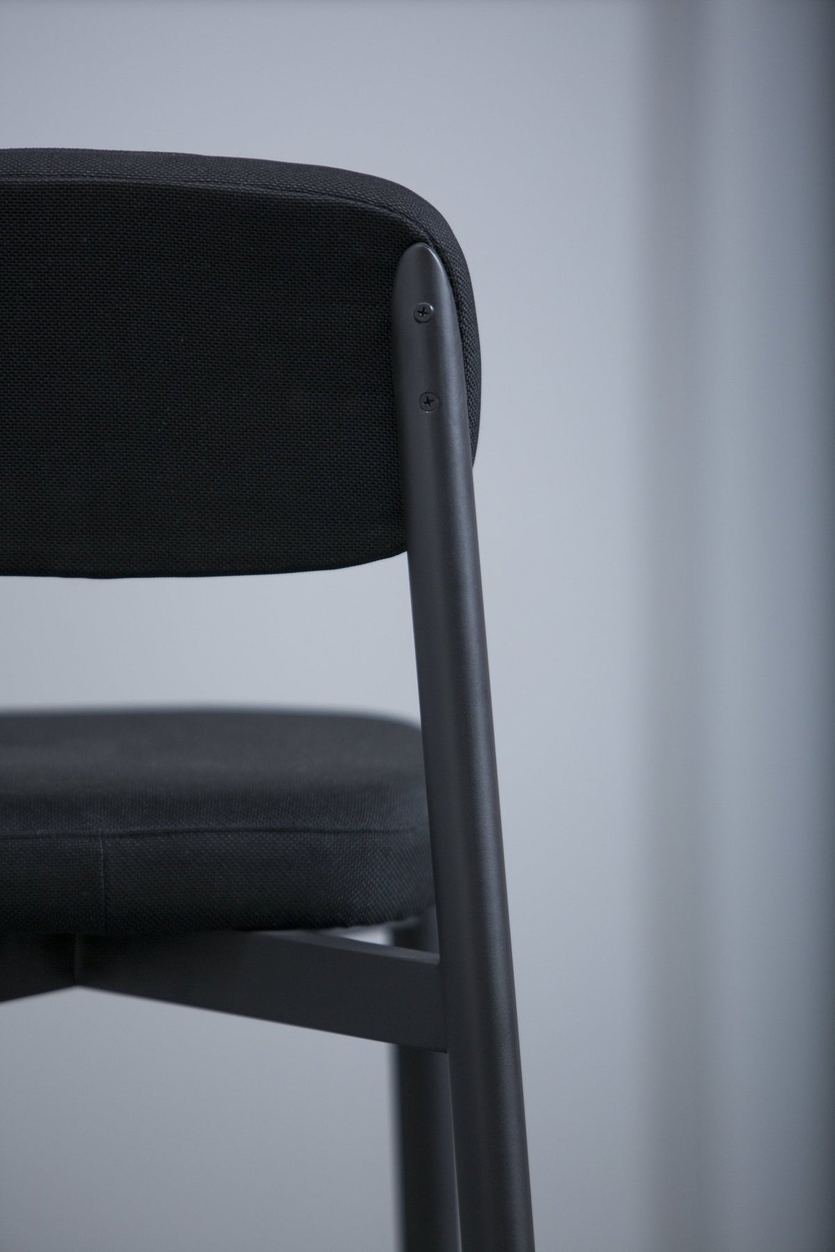 Chaise de bar noir 65 cm Résidence - Kann Design - The Cool Republic
