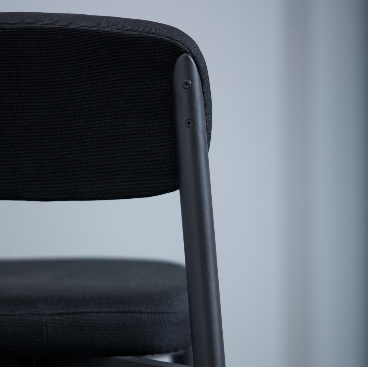 Chaise de bar noir 75 cm Résidence - Kann Design - The Cool Republic