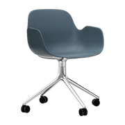 Chaise de bureau à roulettes avec accoudoirs en polypropylene bleue Swivel 4W bleu - Normann Copenhagen - The Cool Republic