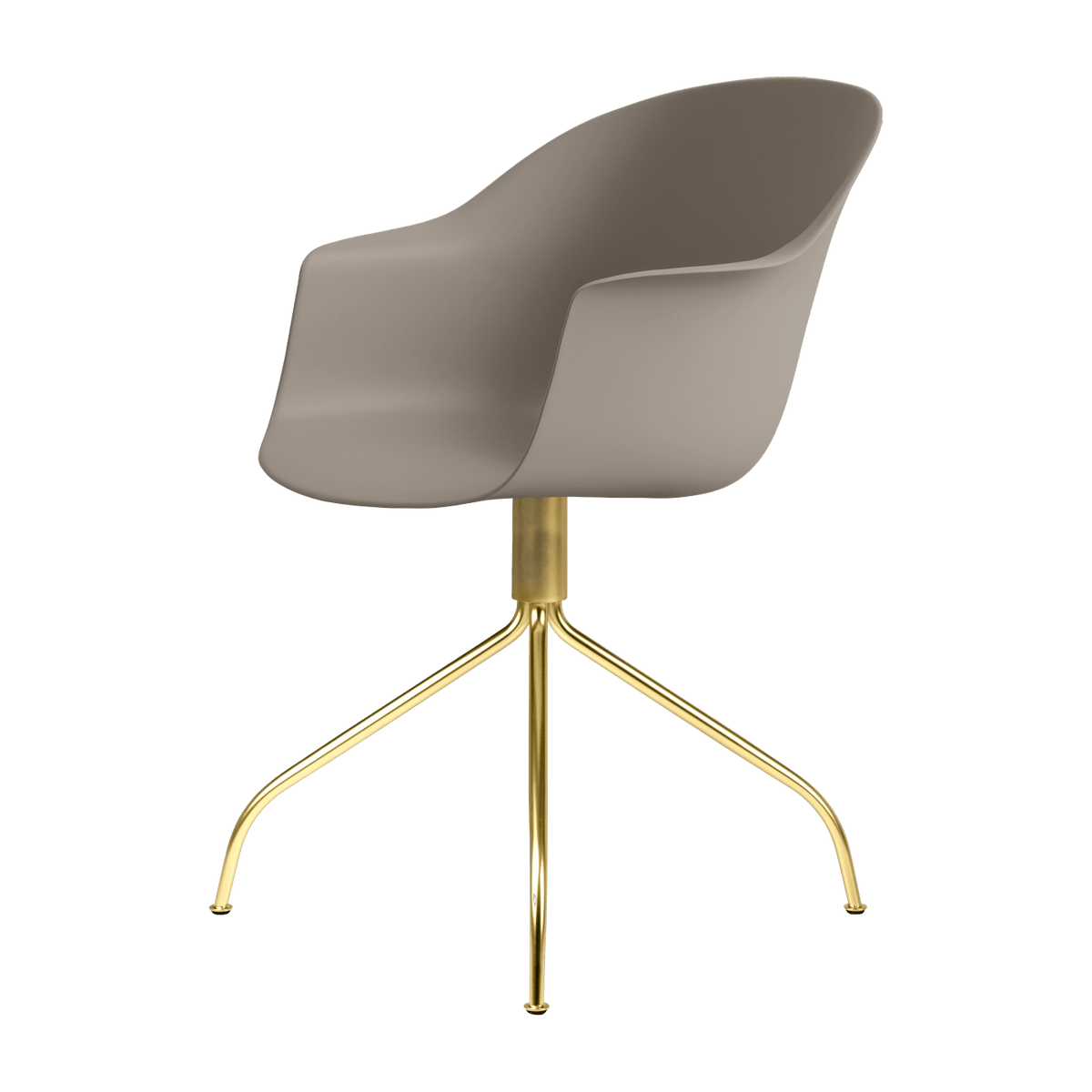 Chaise de bureau beige et laiton pivotante Bat - Gubi - The Cool Republic
