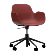 Chaise de bureau réglable à roulettes avec accoudoirs en pp rouge Swivel 5W rouge - Normann Copenhagen - The Cool Republic
