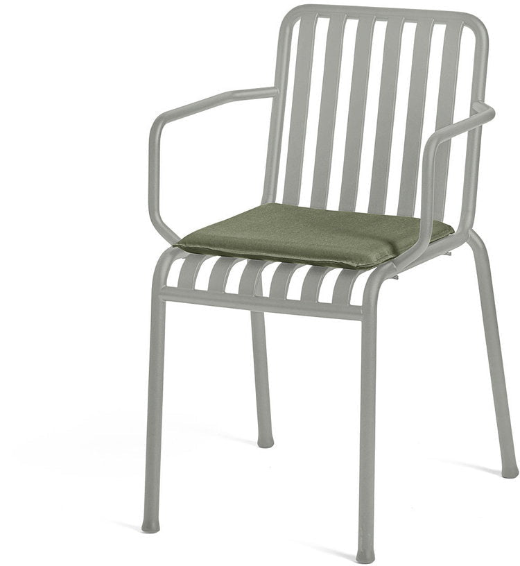 Chaise de jardin avec accoudoir en métal gris Palissade - HAY - The Cool Republic