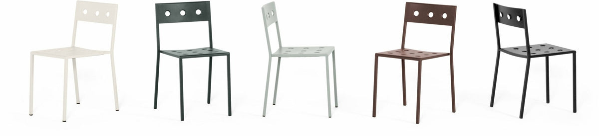 Chaise de jardin en acier rouge Balcony - HAY - The Cool Republic