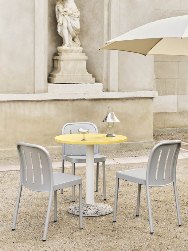 Chaise de jardin en métal gris argenté Deville - HAY - The Cool Republic