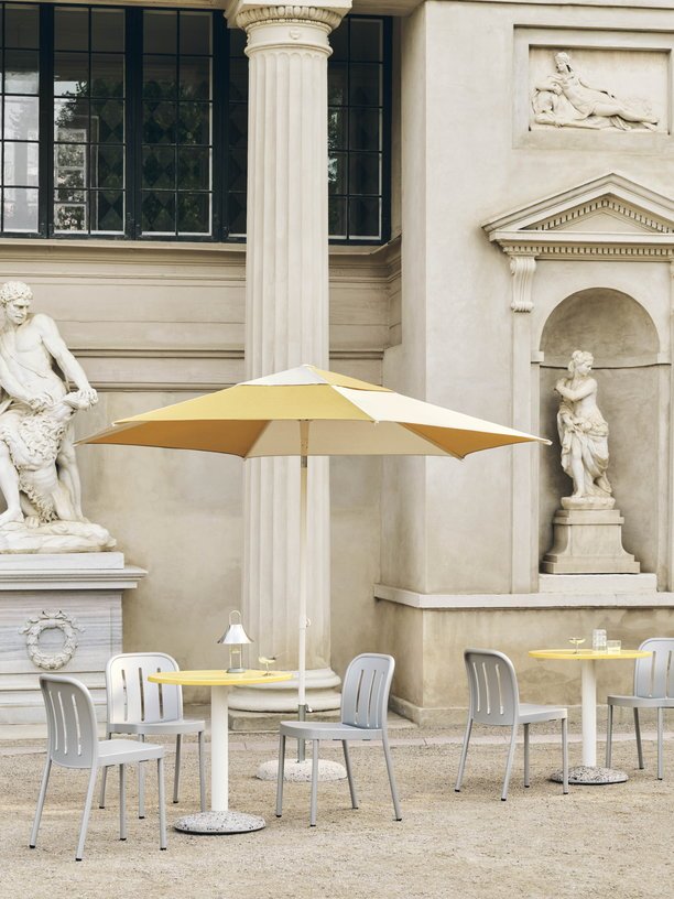 Chaise de jardin en métal gris argenté Deville - HAY - The Cool Republic