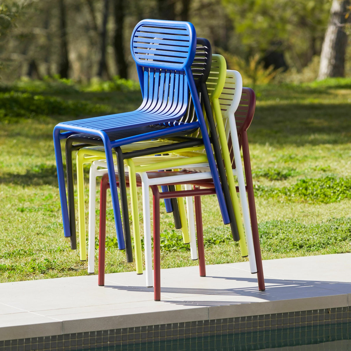 Chaise de jardin rose blush Week-End - Petite Friture - The Cool Republic