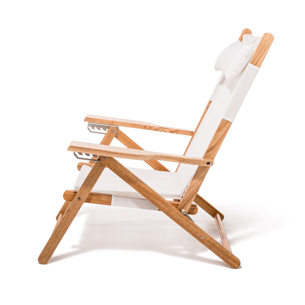 Chaise de plage pliante en tissu blanc Antique The Tommy Chair - Business & Pleasure - The Cool Republic