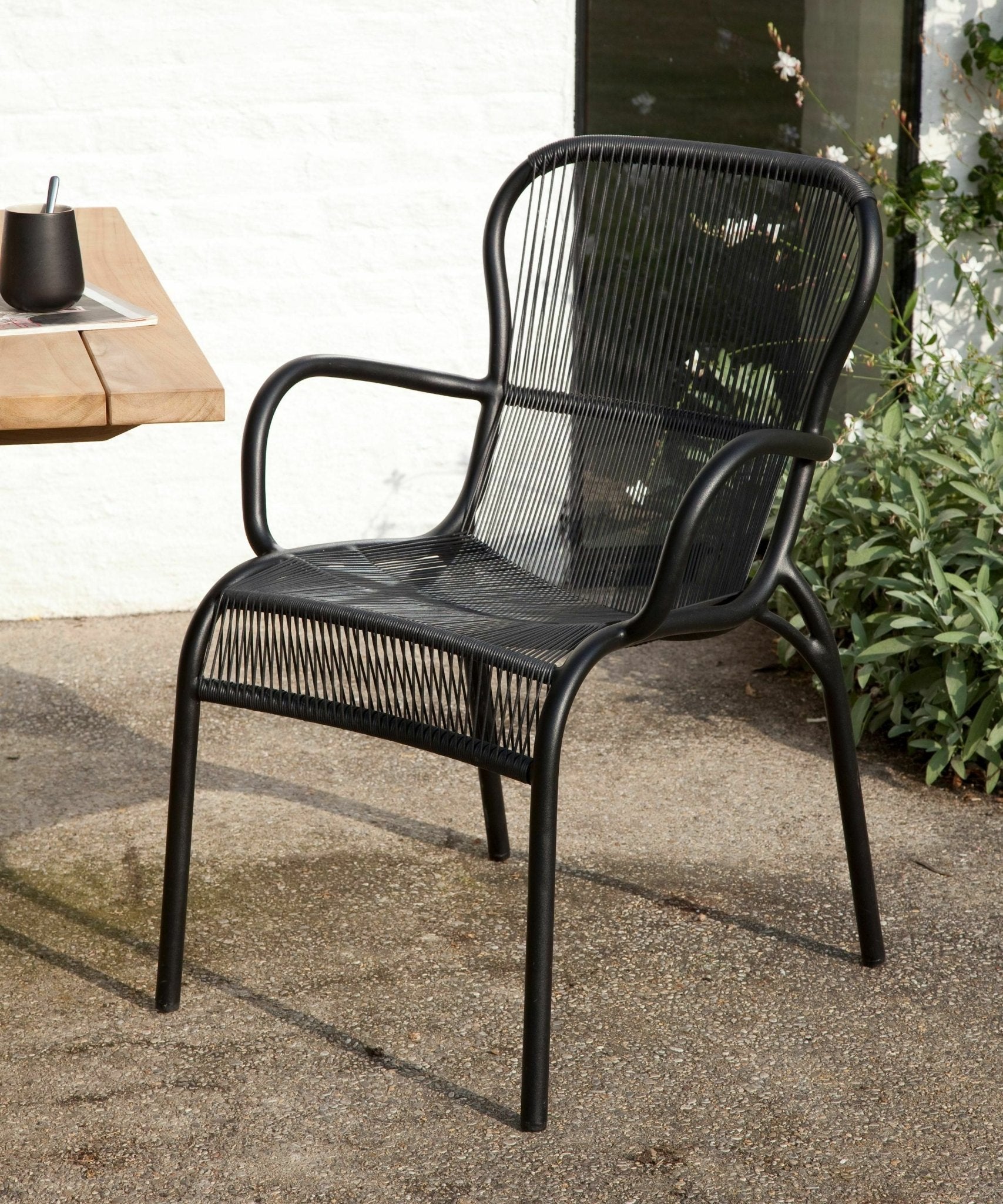 Chaise de repas extérieur noir Loop - Vincent Sheppard - The Cool Republic
