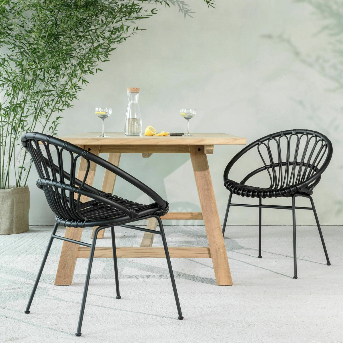 Chaise de repas extérieur noir Roxanne - Vincent Sheppard - The Cool Republic