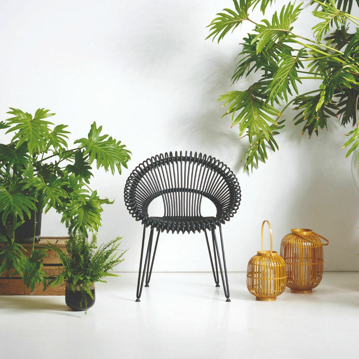 Chaise de repas extérieur noire Roxy - Vincent Sheppard - The Cool Republic