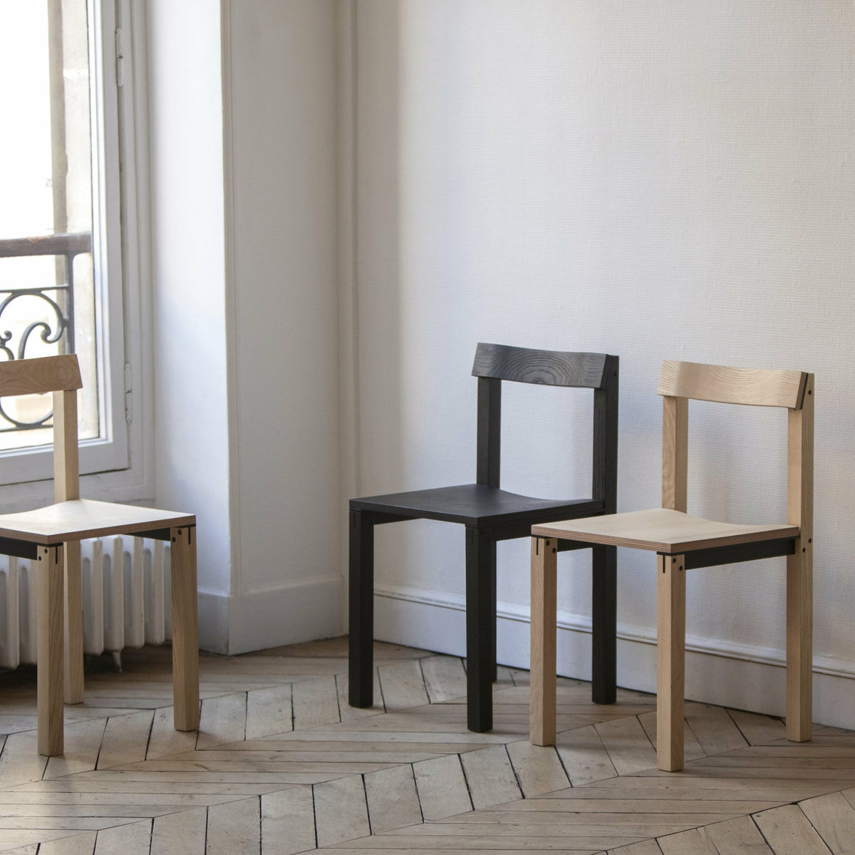 Chaise design en frêne Tal - Kann Design - The Cool Republic
