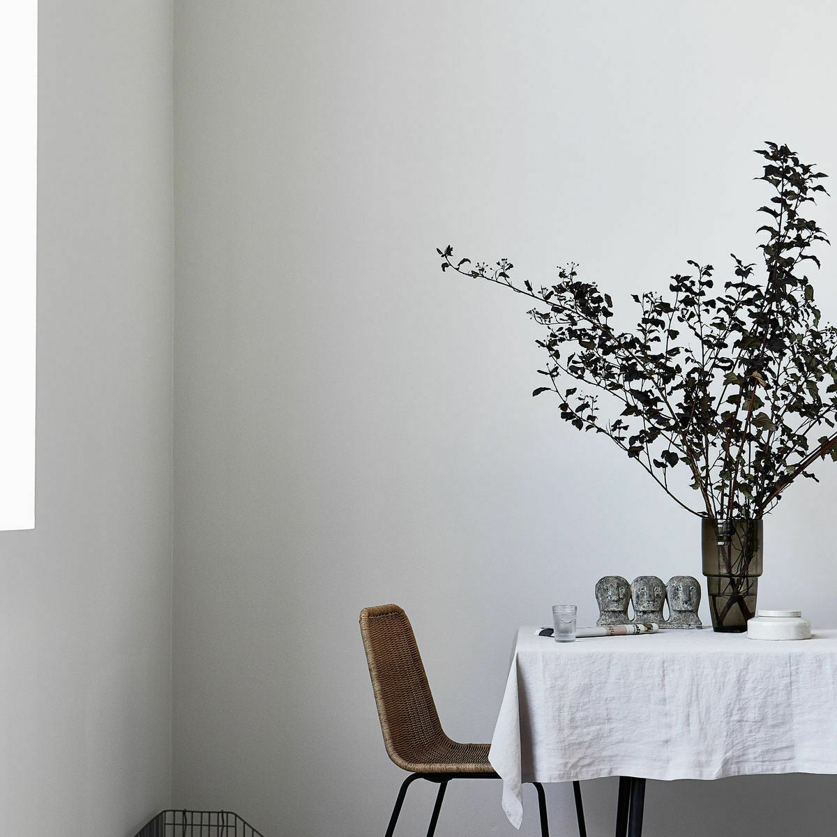 Chaise design en osier Hapur - House Doctor - The Cool Republic
