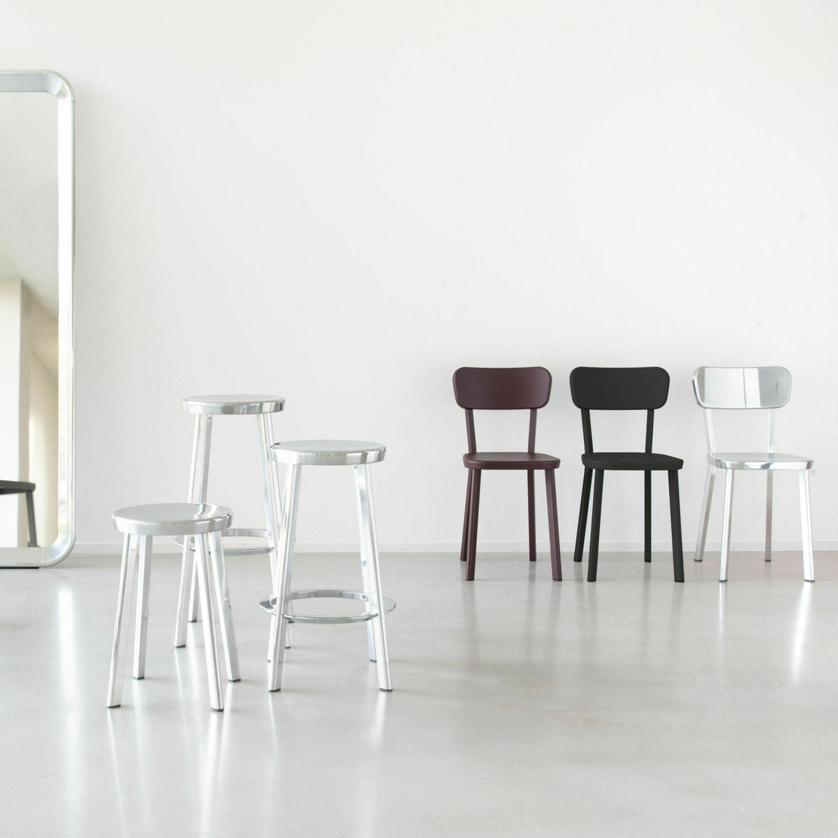 Chaise d'extérieur en aluminium noir Déja-vu - Magis - The Cool Republic