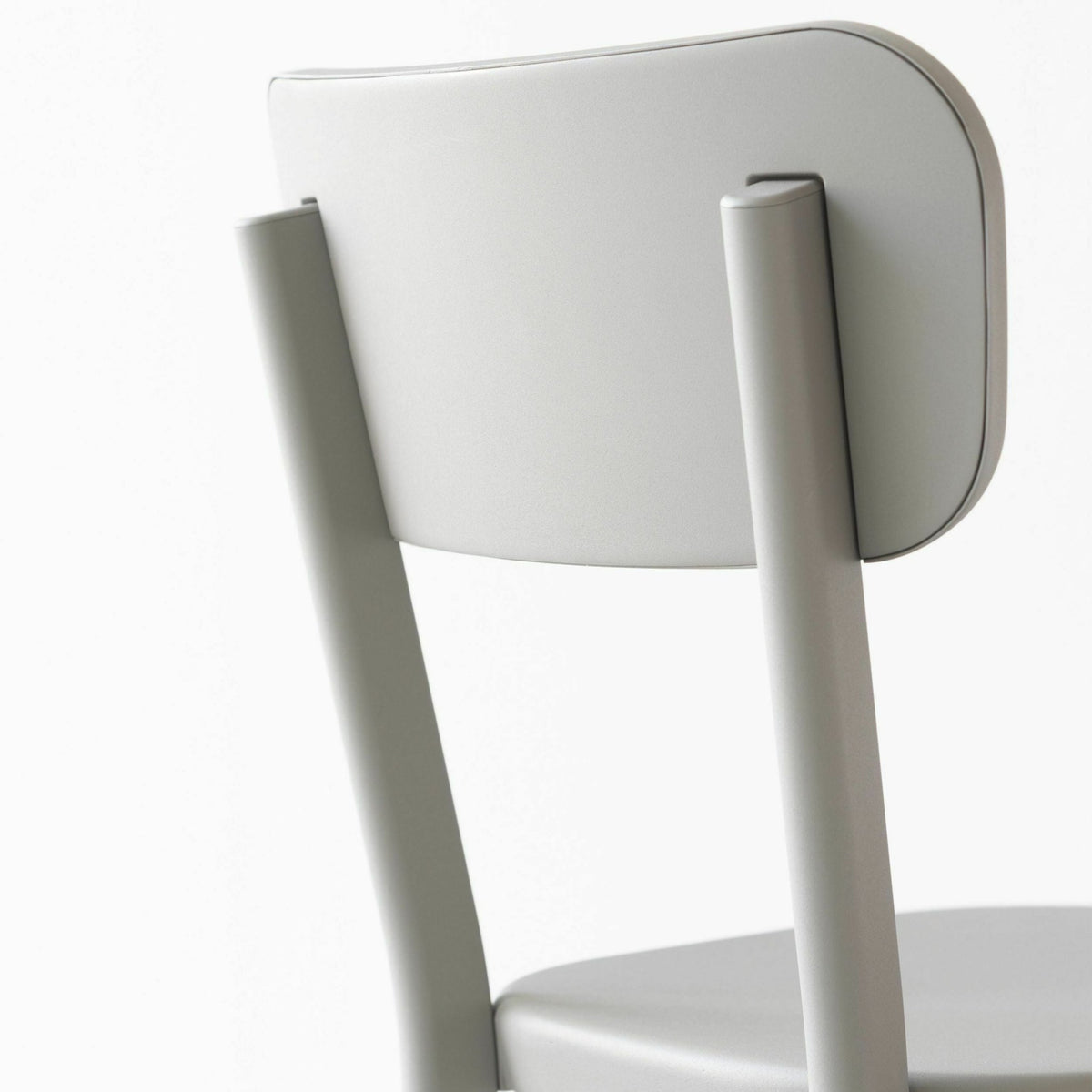 Chaise d'extérieur en aluminium sable Déja-vu - Magis - The Cool Republic