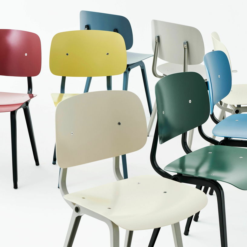 Chaise en acier beige Revolt - HAY - The Cool Republic