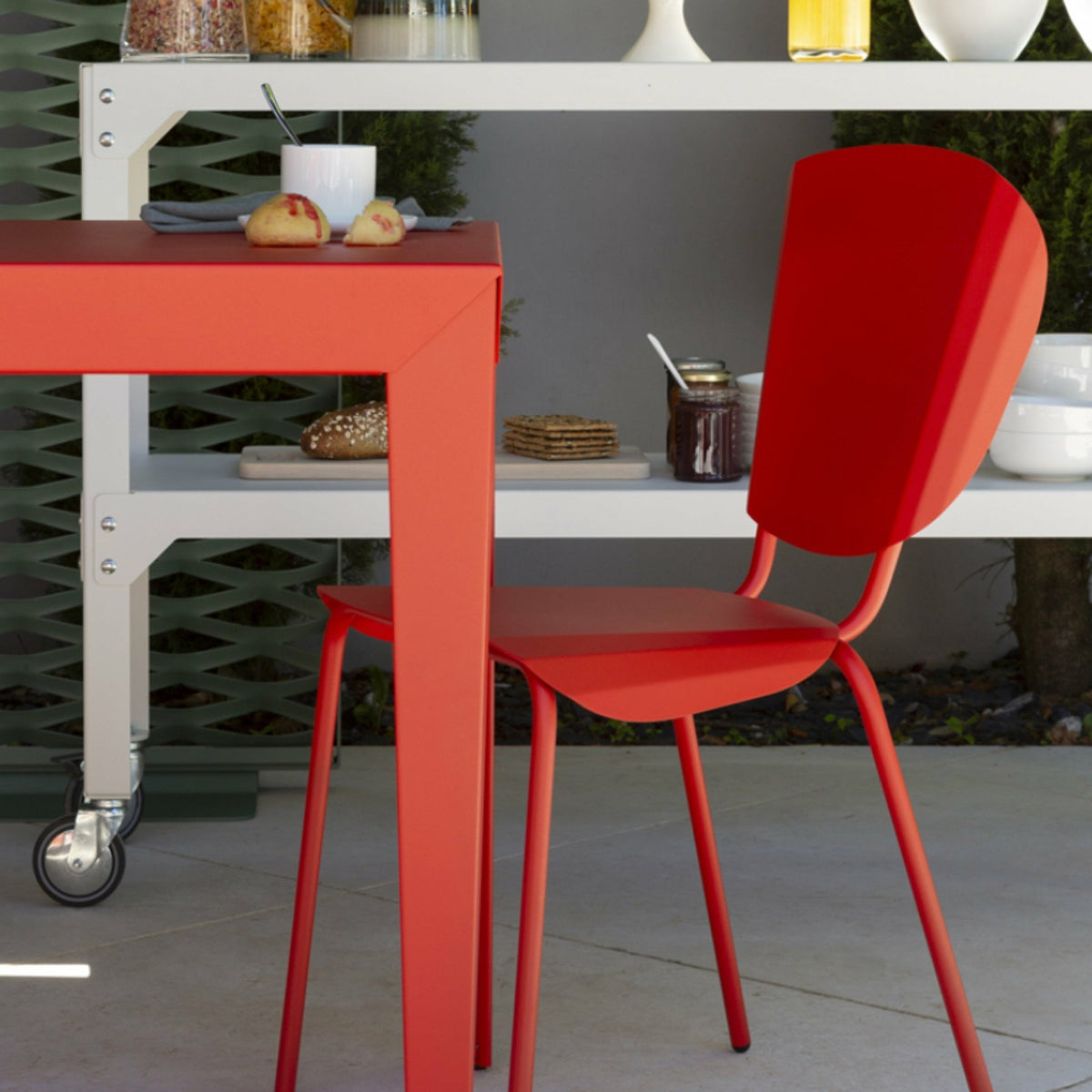 Chaise en acier mat noir Batchair - Matière Grise - The Cool Republic