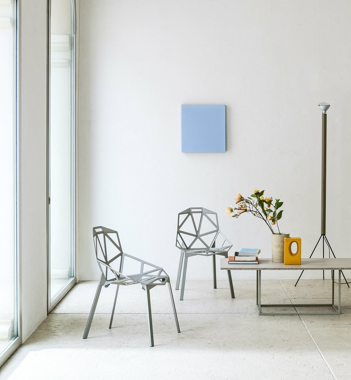 Chaise en aluminium bleue One - Magis - The Cool Republic