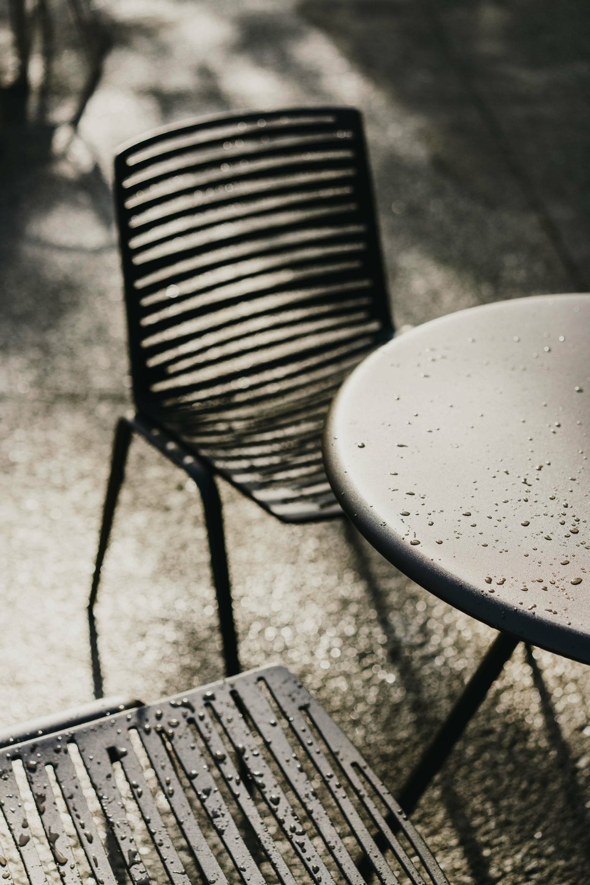 Chaise en aluminium noir 56 x 57 cm Zebra - Fast Spa - The Cool Republic