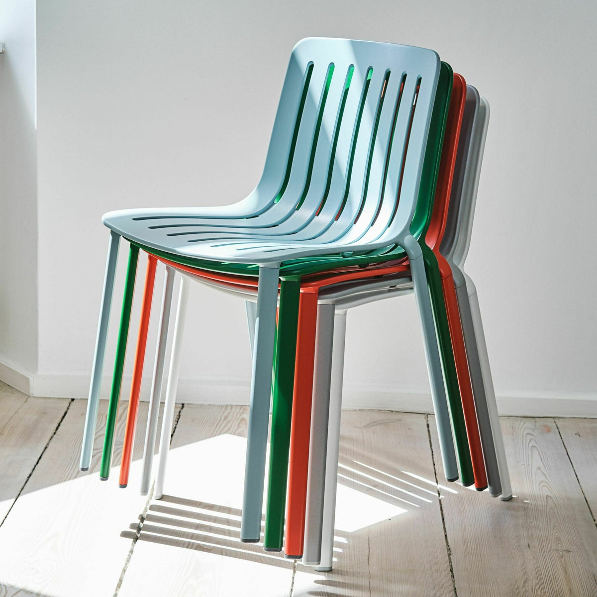 Chaise en aluminium vert Plato - Magis - The Cool Republic