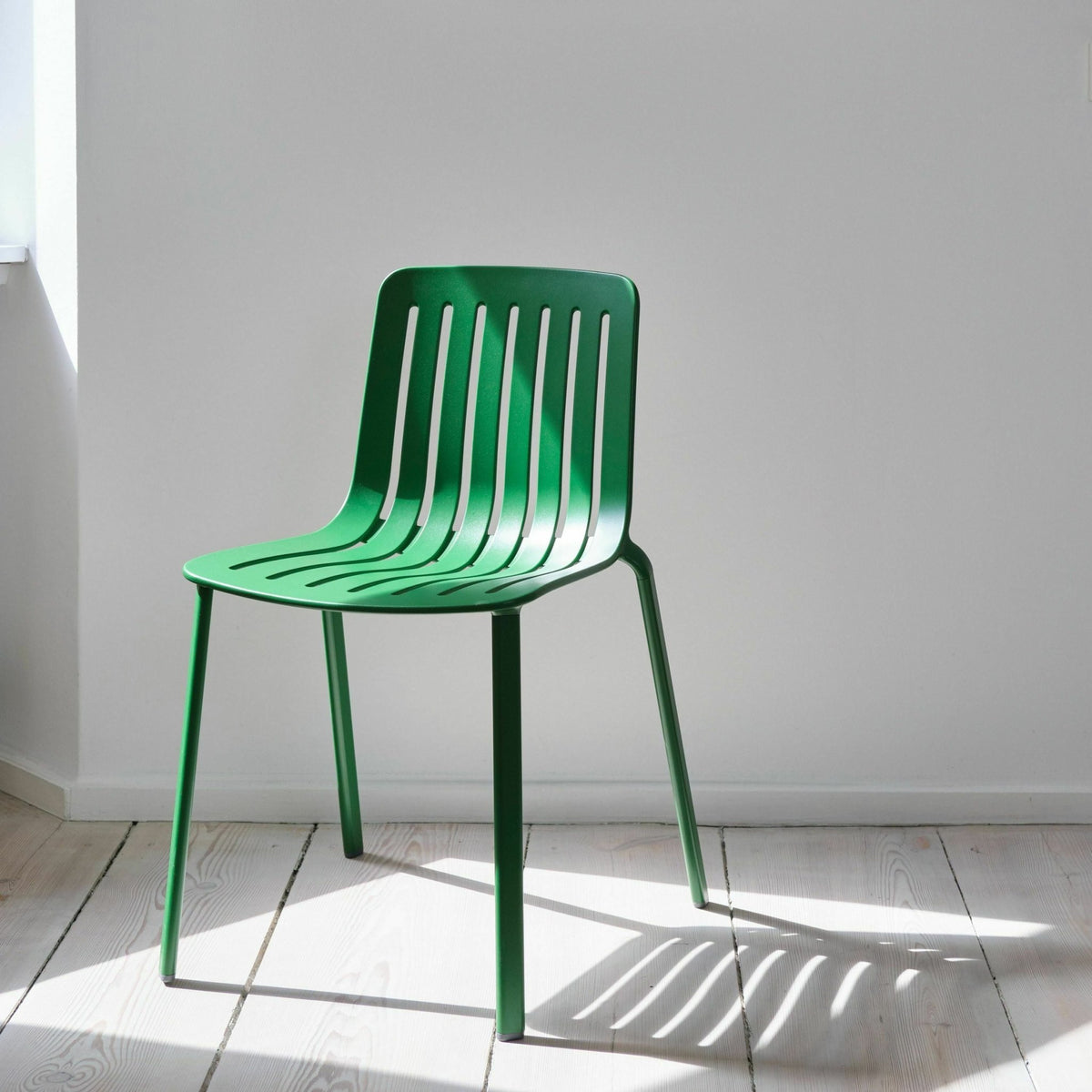 Chaise en aluminium vert Plato - Magis - The Cool Republic