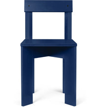 Chaise en bois Ark bleue - Ferm living - The Cool Republic