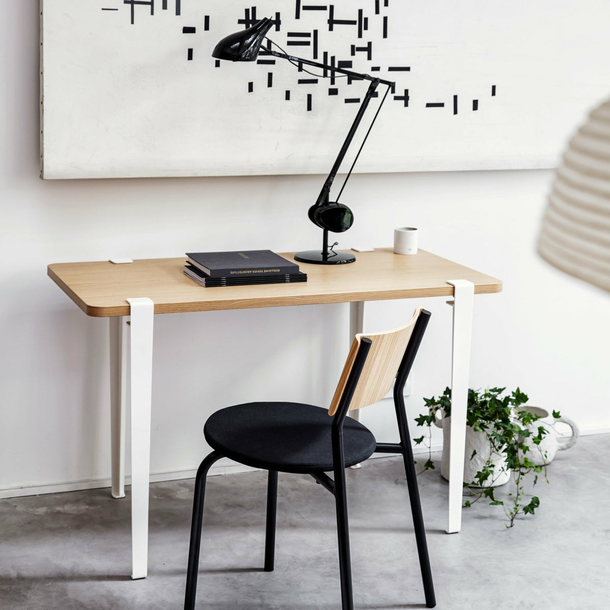 Chaise en bois chêne et en tissu recyclé noir graphite SSD Soft - TipToe - The Cool Republic