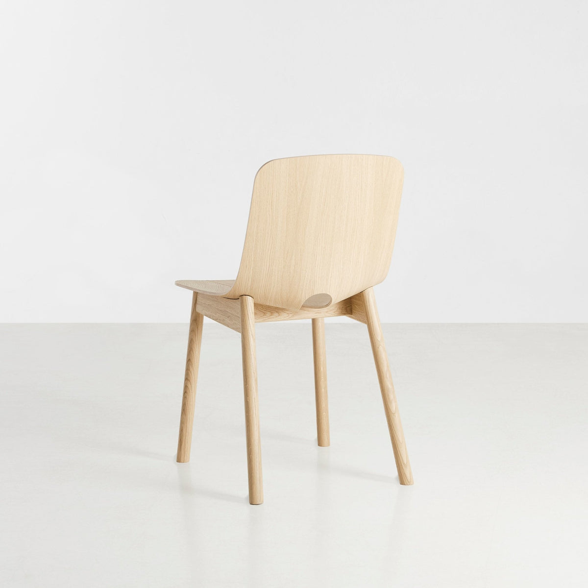 Chaise en bois de chêne Mono - WOUD - The Cool Republic