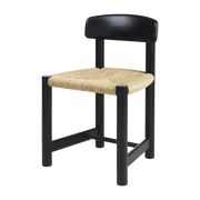 Chaise en bois de pin noir Daumiller - Gubi - The Cool Republic