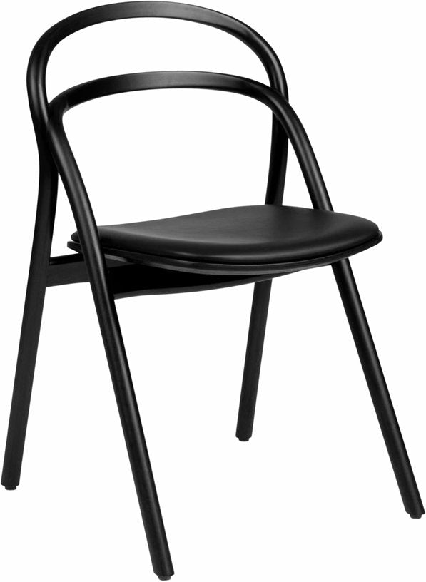 Chaise en bois et assise en cuir noir Udon - Hem - The Cool Republic