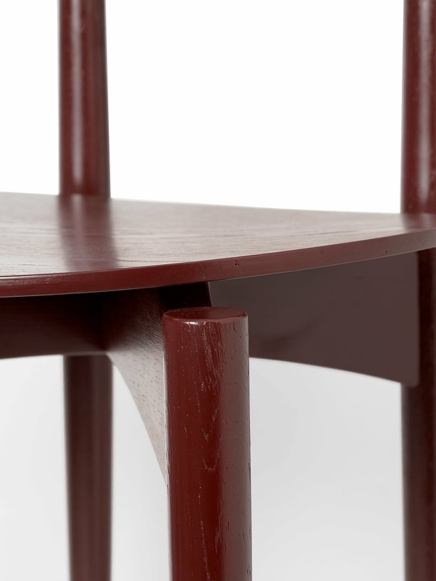 Chaise en bois marron rouge 45 x 75,5 x 46,5 cm Herman - Ferm Living - The Cool Republic