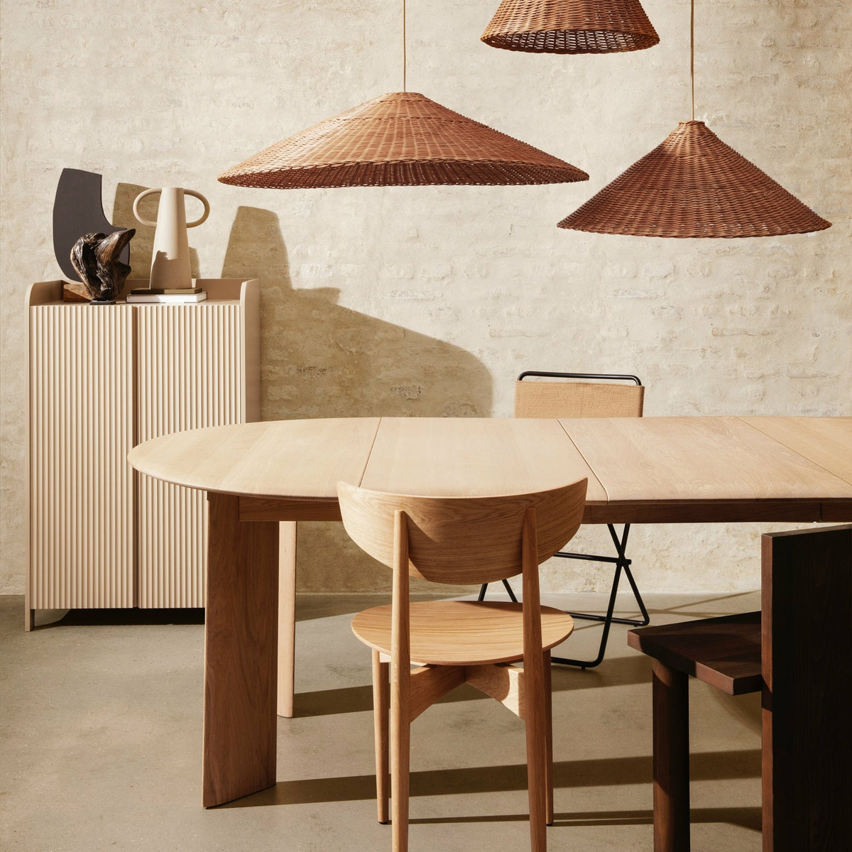 Chaise en bois massif beige Herman - Ferm Living - The Cool Republic