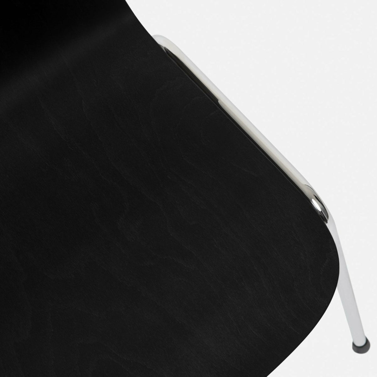 Chaise en bois noir et cadre argenté Touchwood - Hem - The Cool Republic