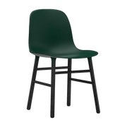 Chaise en bois noir et pp vert Form - Normann Copenhagen - The Cool Republic