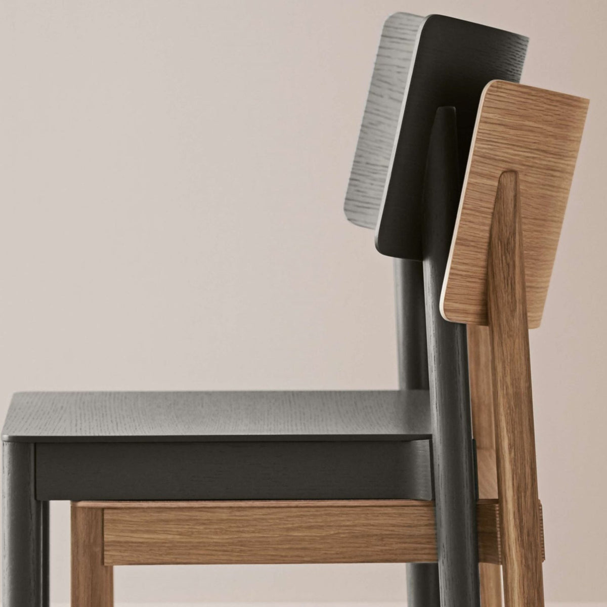 Chaise en bois noir Tune - Bolia - The Cool Republic