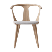 Chaise en chêne et tissu gris SK2 In Between - &tradition - The Cool Republic