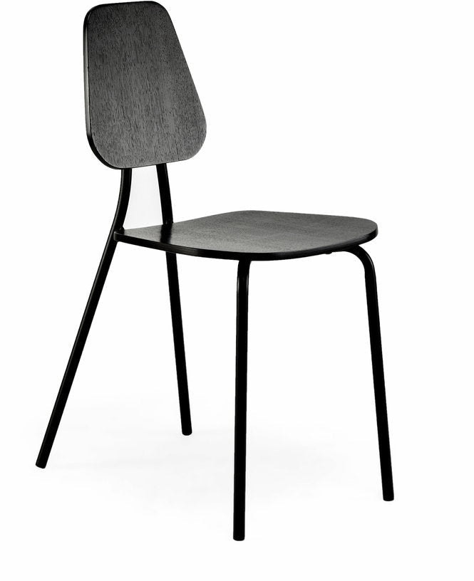 Chaise en chêne plaqué noir Hoya - Emko - The Cool Republic
