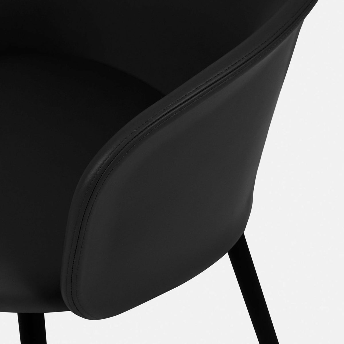 Chaise en cuir noir Kendo - Hem - The Cool Republic